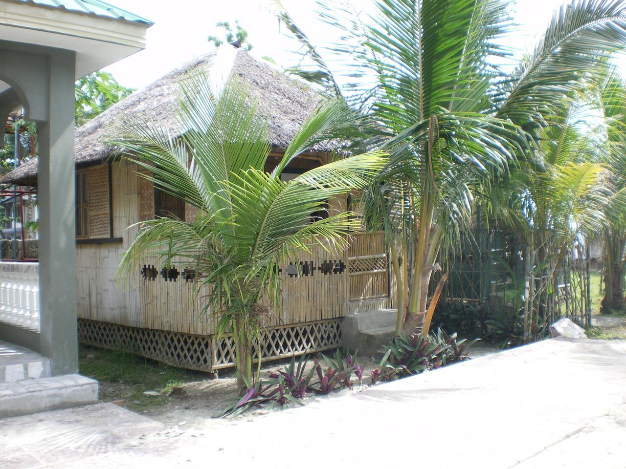 The Wave Beach Resort Kalibo Esterno foto